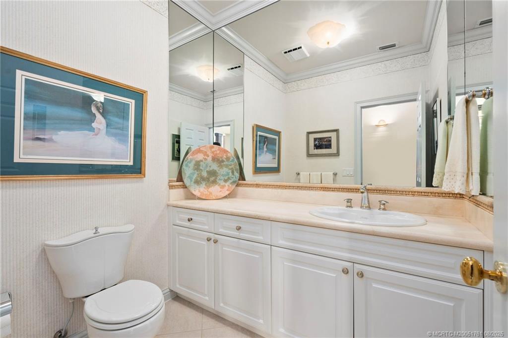 Stuart, Florida, 34996, United States, 5 Bedrooms Bedrooms, ,4 BathroomsBathrooms,Residential,Active,1914638