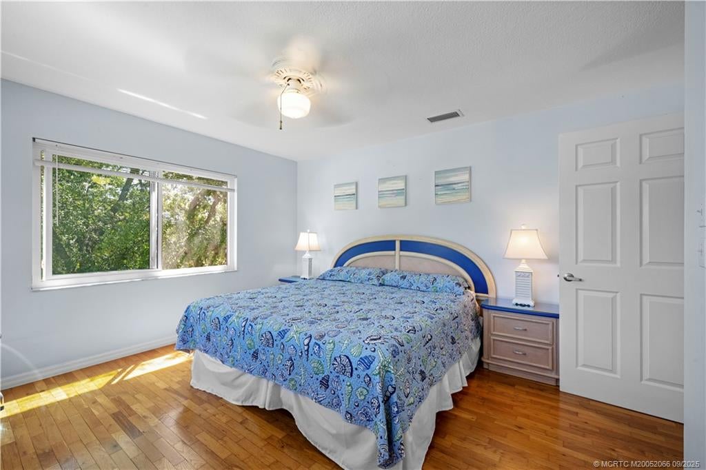 Jensen Beach, Florida, 34957, United States, 2 Bedrooms Bedrooms, ,3 BathroomsBathrooms,Residential,Active,1936446
