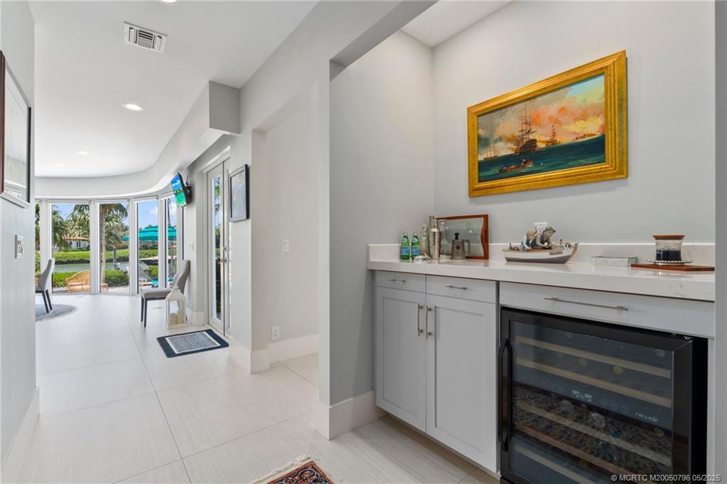 Stuart, Florida, 34996, United States, 4 Bedrooms Bedrooms, ,6 BathroomsBathrooms,Residential,Active,1829889