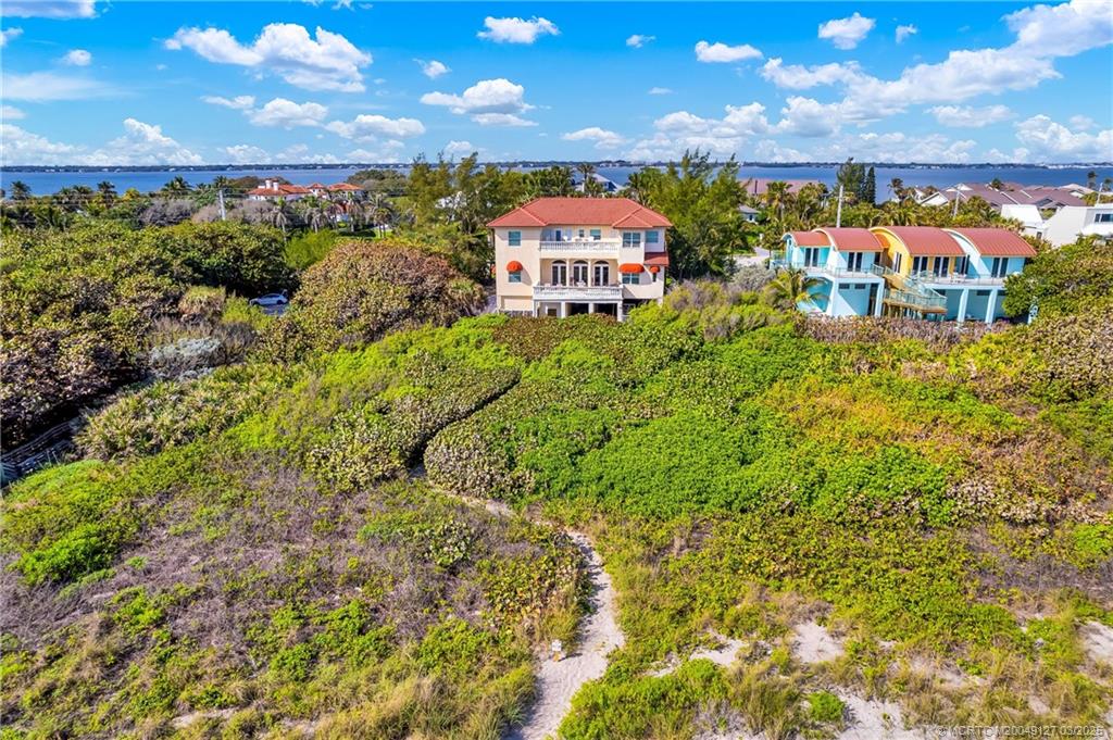 Stuart, Florida, 34996, United States, 9 Bedrooms Bedrooms, ,6 BathroomsBathrooms,Residential,Active,1707128