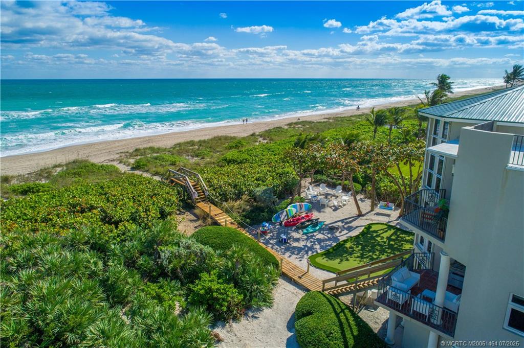 Jensen Beach, Florida, 34957, United States, ,5 BathroomsBathrooms,Residential,Active,1894216