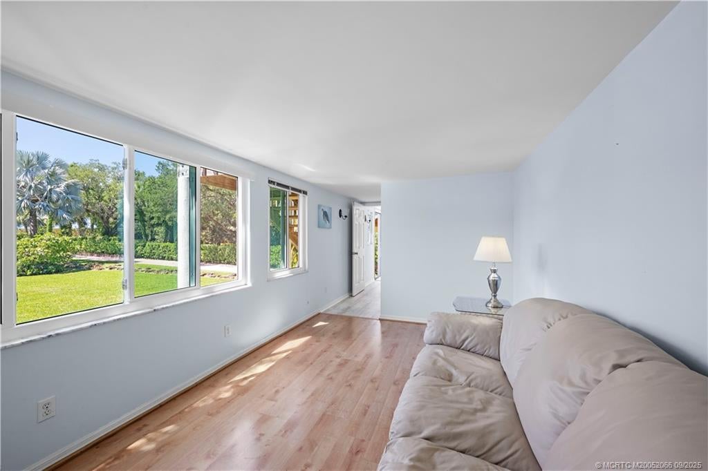 Jensen Beach, Florida, 34957, United States, 2 Bedrooms Bedrooms, ,3 BathroomsBathrooms,Residential,Active,1936446