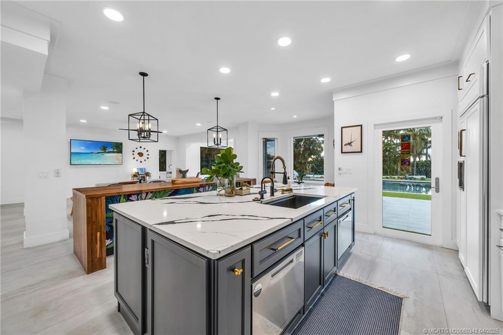 Stuart, Florida, 34994, United States, 4 Bedrooms Bedrooms, ,3 BathroomsBathrooms,Residential,Active,1782771