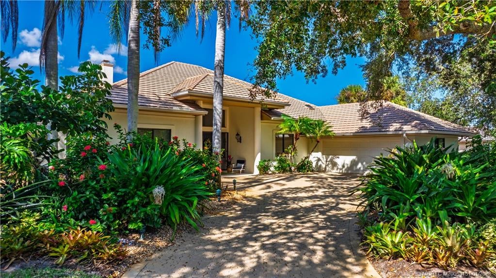 Stuart, Florida, 34997, United States, 3 Bedrooms Bedrooms, ,4 BathroomsBathrooms,Residential,Active,1993948