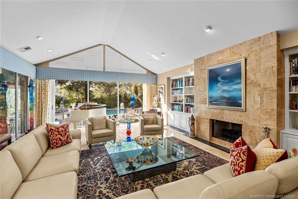 Palm City, Florida, 34990, United States, 3 Bedrooms Bedrooms, ,4 BathroomsBathrooms,Residential,Active,2010174