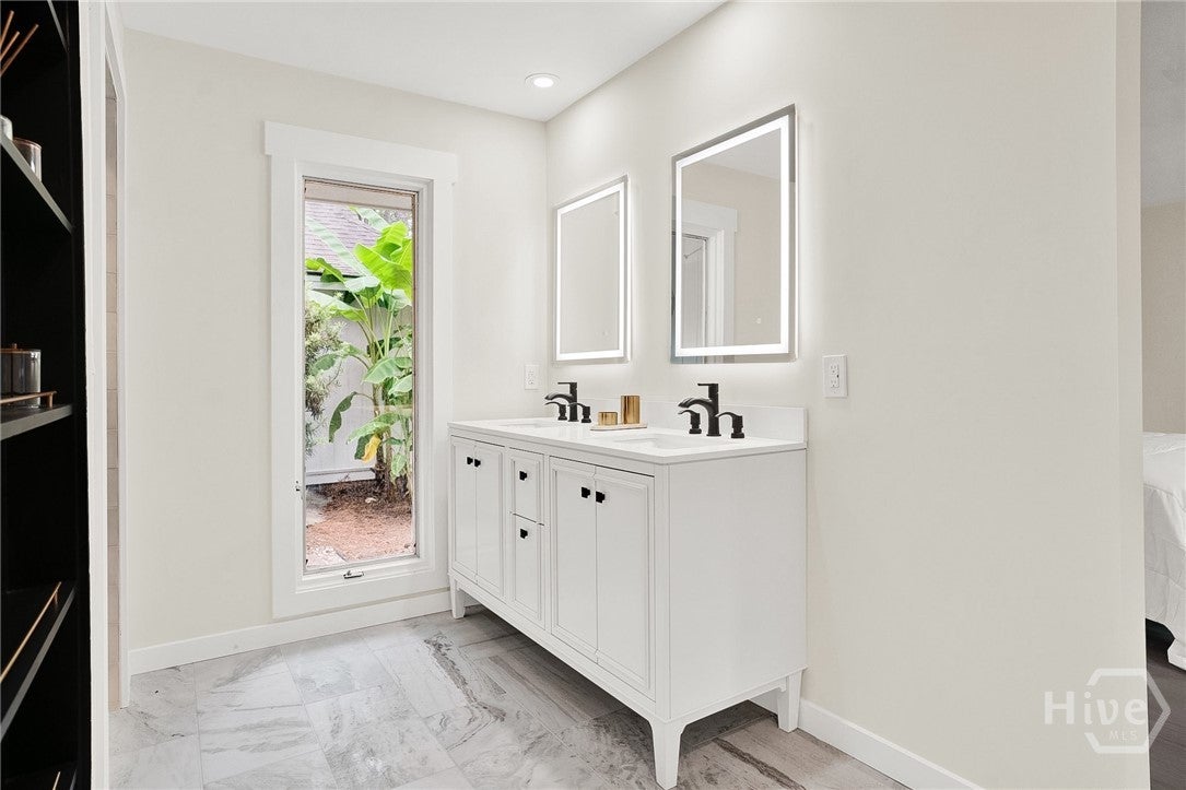 Savannah, Georgia, 31411, United States, 3 Bedrooms Bedrooms, ,3 BathroomsBathrooms,Residential,Active,1904169