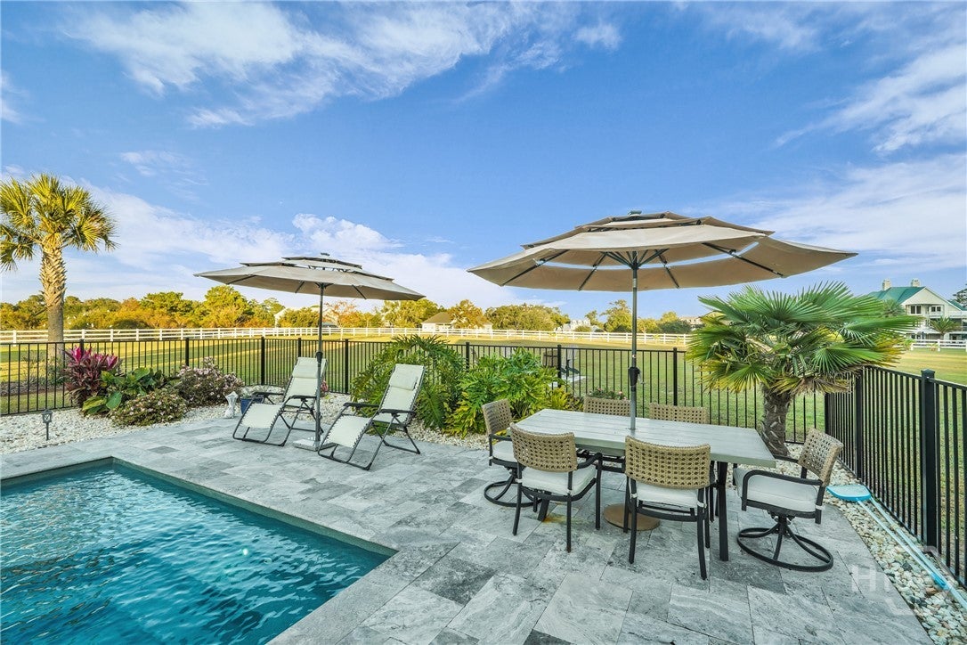 Midway, Georgia, 31320, United States, 5 Bedrooms Bedrooms, ,3 BathroomsBathrooms,Residential,Active,1959970