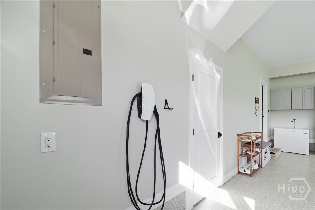 Midway, Georgia, 31320, United States, 5 Bedrooms Bedrooms, ,3 BathroomsBathrooms,Residential,Active,1959970