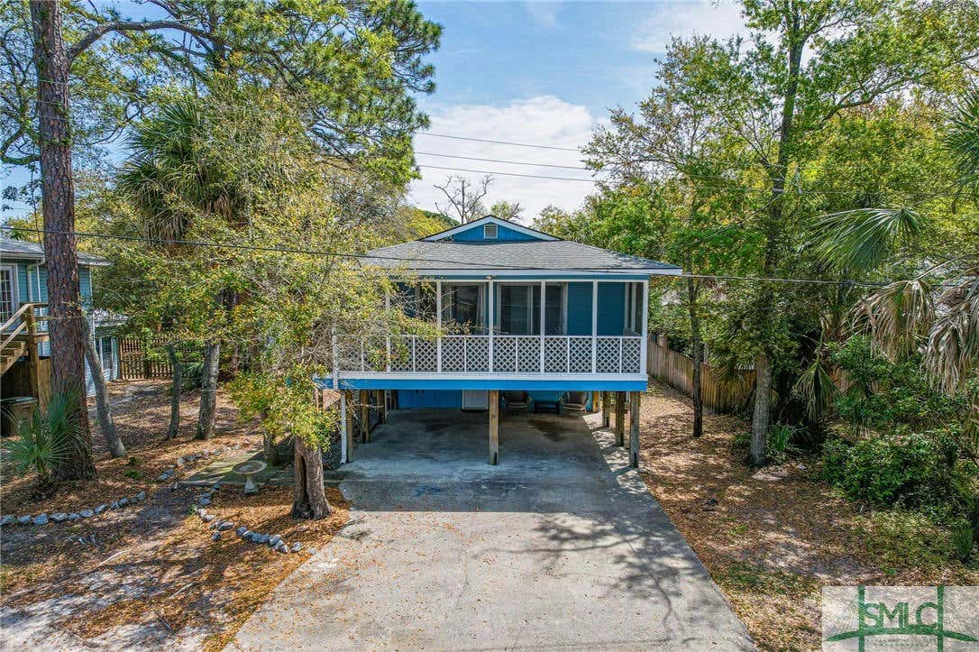 706 2ND AVE, TYBEE ISLAND, GA 31328, photo 1 of 37