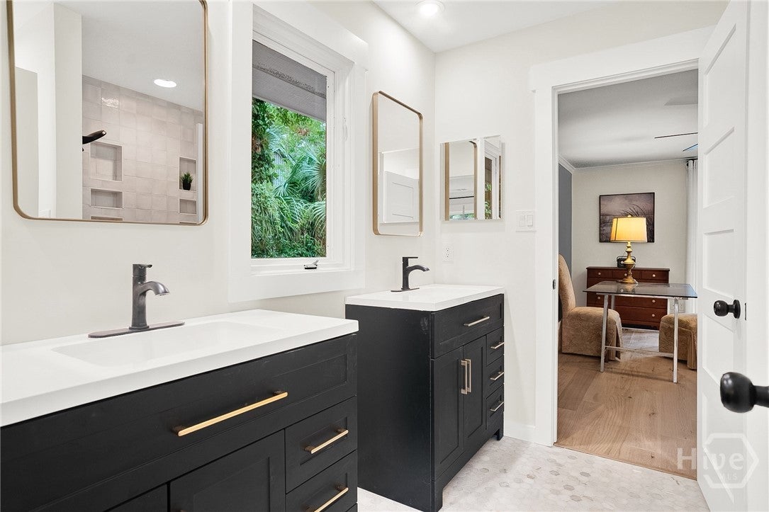 Savannah, Georgia, 31411, United States, 3 Bedrooms Bedrooms, ,3 BathroomsBathrooms,Residential,Active,1904169