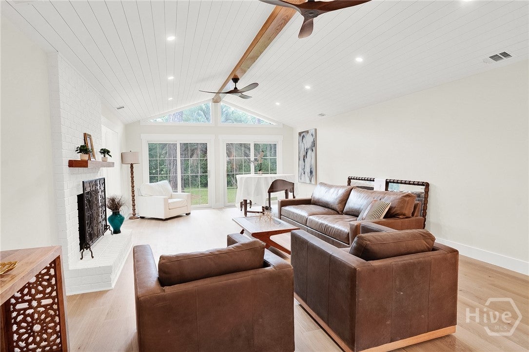 Savannah, Georgia, 31411, United States, 3 Bedrooms Bedrooms, ,3 BathroomsBathrooms,Residential,Active,1904169