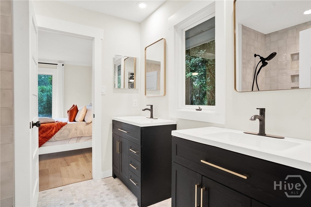 Savannah, Georgia, 31411, United States, 3 Bedrooms Bedrooms, ,3 BathroomsBathrooms,Residential,Active,1904169