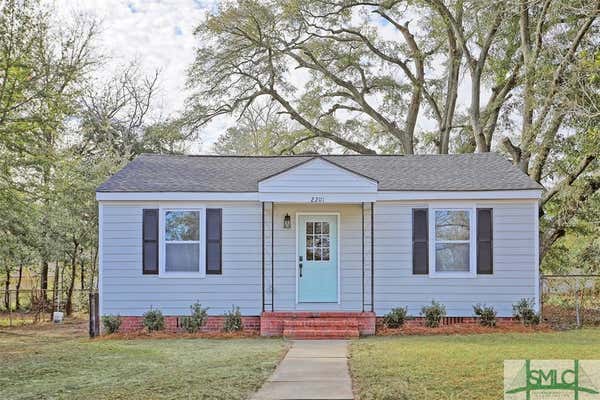 2201 HAWTHORNE ST, SAVANNAH, GA 31404, photo 2 of 22