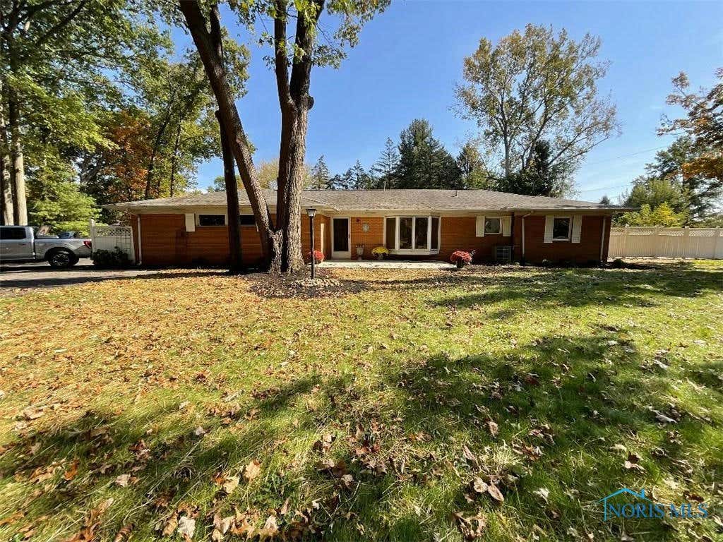 3337 BUTZ RD, MAUMEE, OH 43537, photo 1 of 25