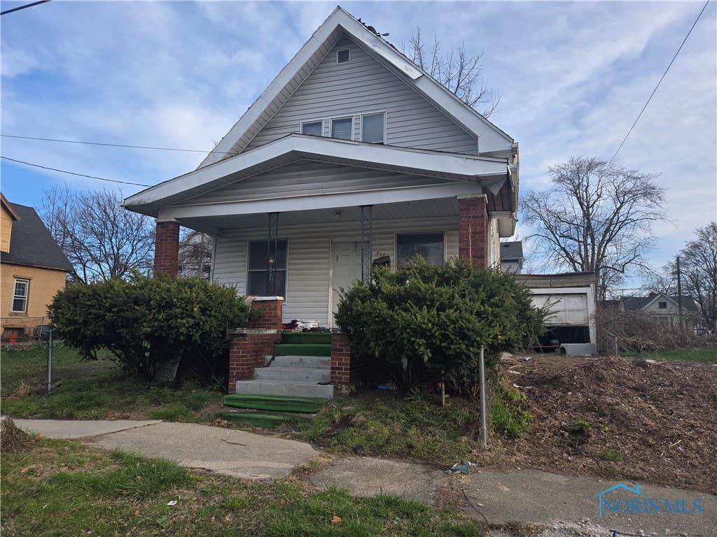 910 BLUM ST, TOLEDO, OH 43607 Single Family Residence For Sale | MLS ...