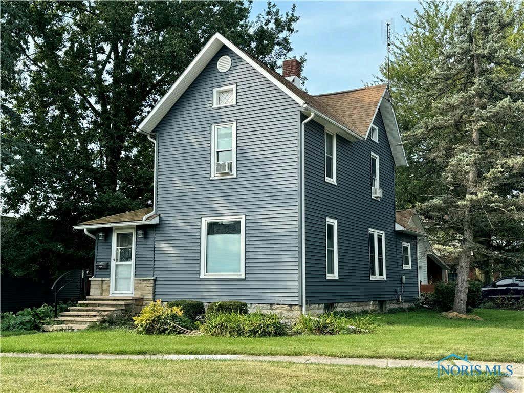 215 N MAIN ST, HICKSVILLE, OH 43526, photo 1 of 17