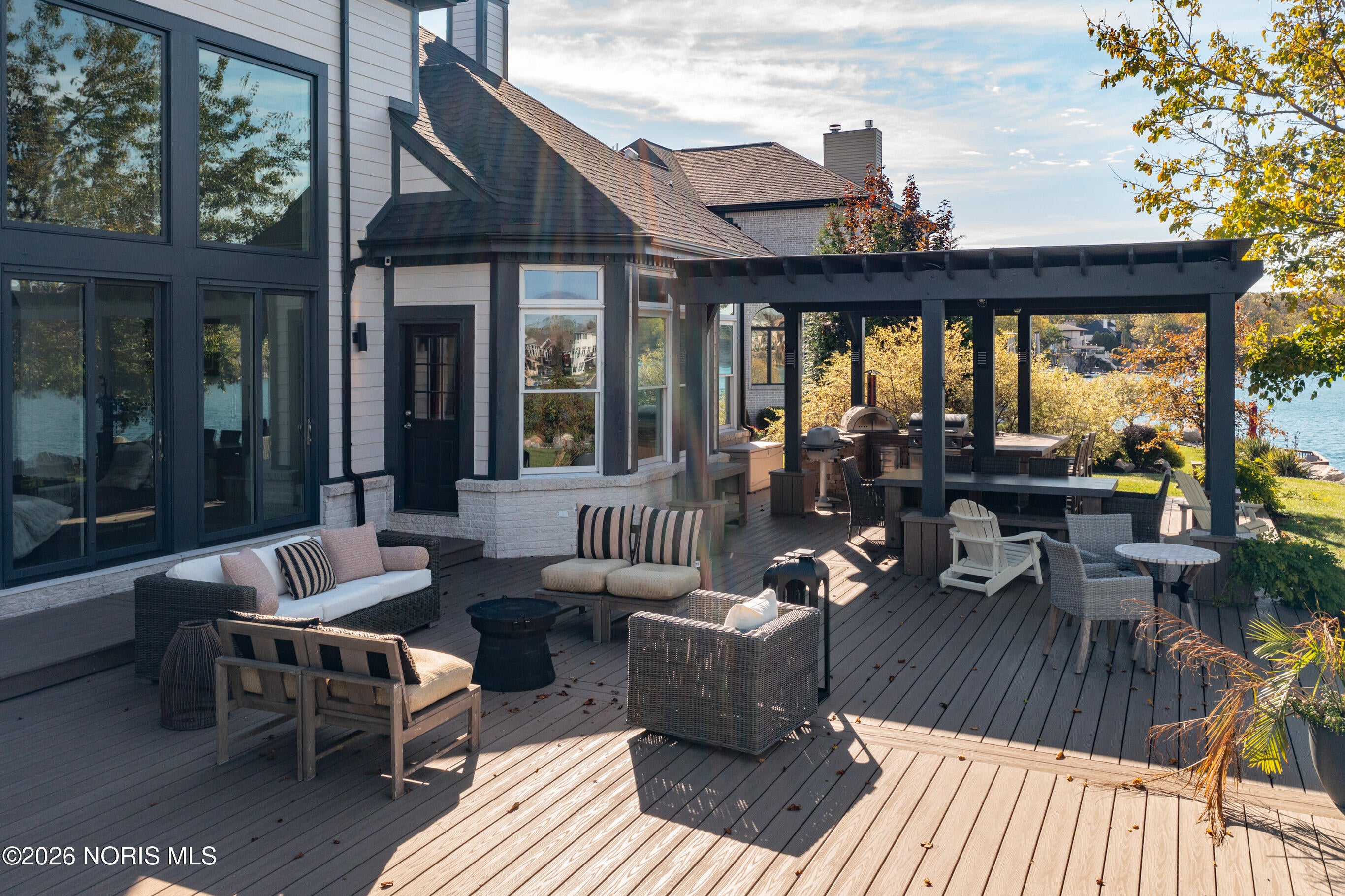 Maumee, Ohio, 43537, United States, 4 Bedrooms Bedrooms, ,11 BathroomsBathrooms,Residential,Active,2011860