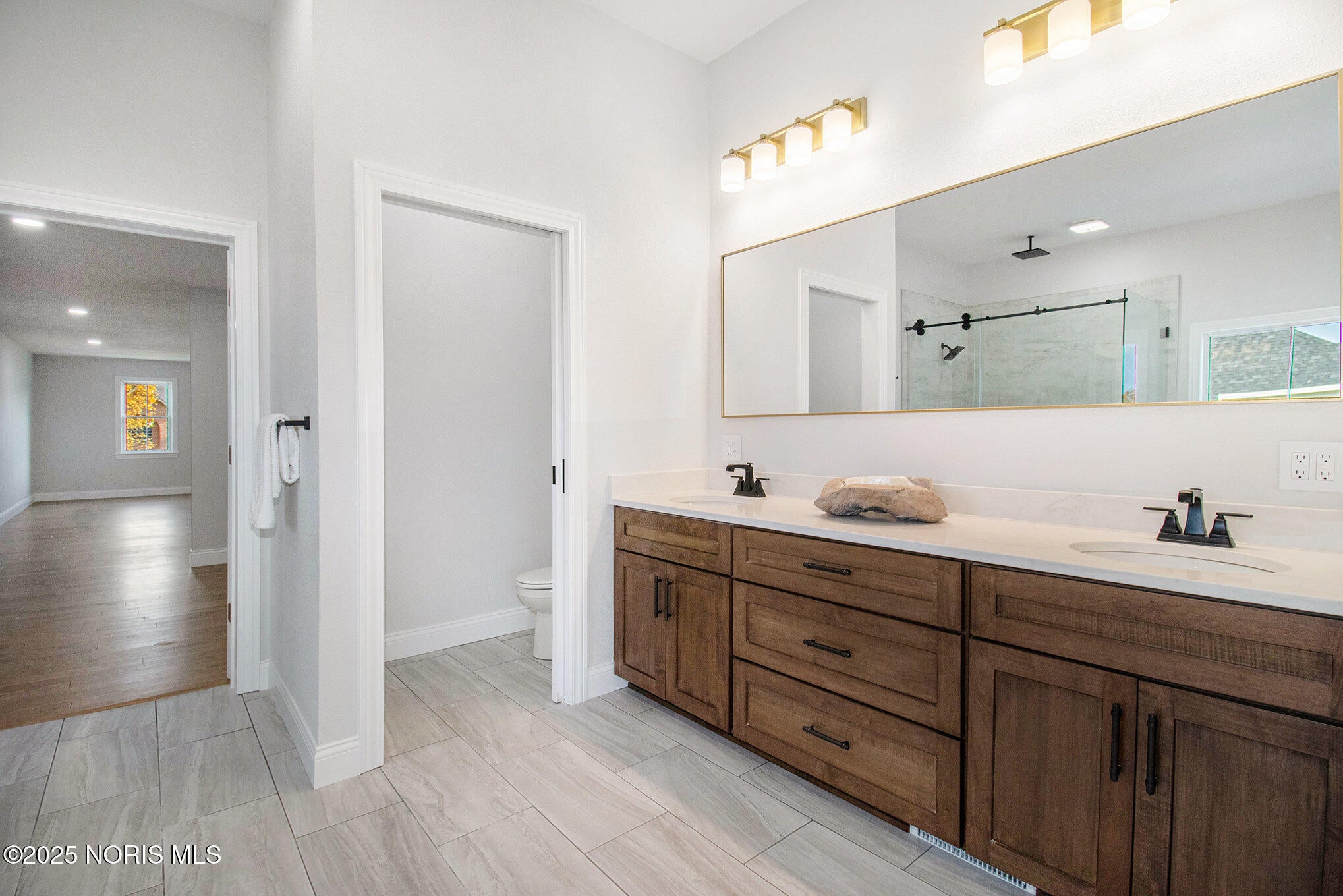 Perrysburg, Ohio, 43551, United States, 6 Bedrooms Bedrooms, ,6 BathroomsBathrooms,Residential,Active,1992267