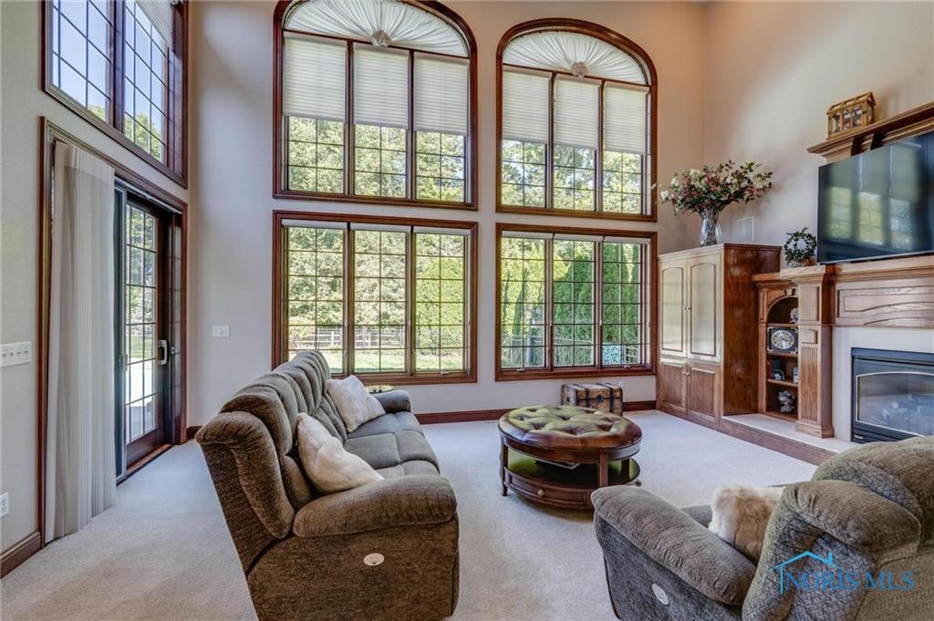 Maumee, Ohio, 43537, United States, 5 Bedrooms Bedrooms, ,8 BathroomsBathrooms,Residential,Active,1954319