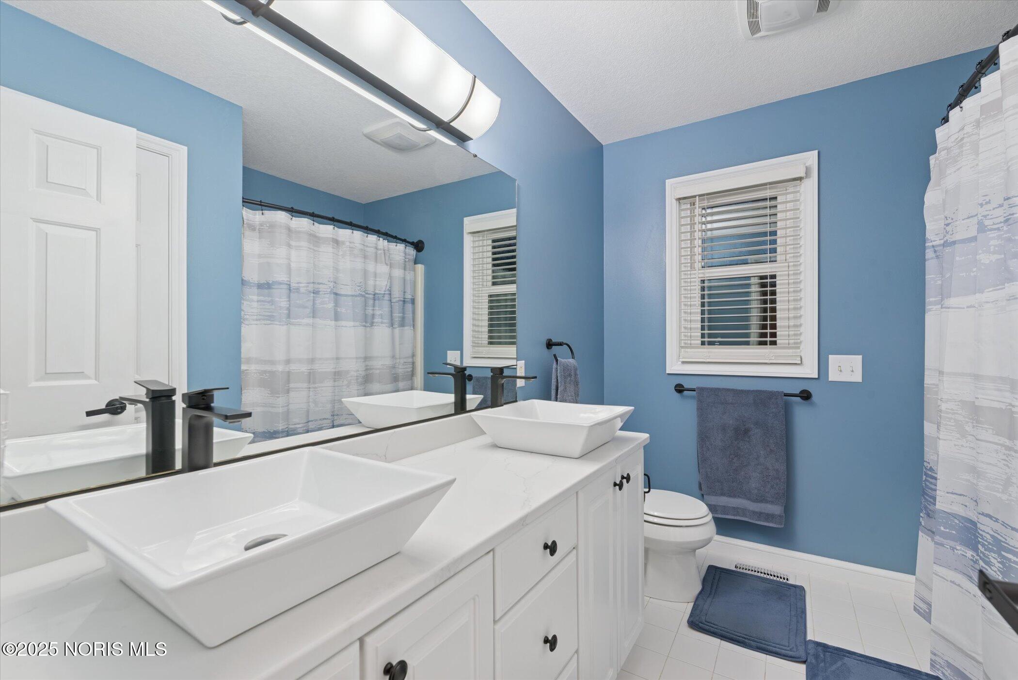 Monclova, Ohio, 43542, United States, 5 Bedrooms Bedrooms, ,4 BathroomsBathrooms,Residential,Active,1799406