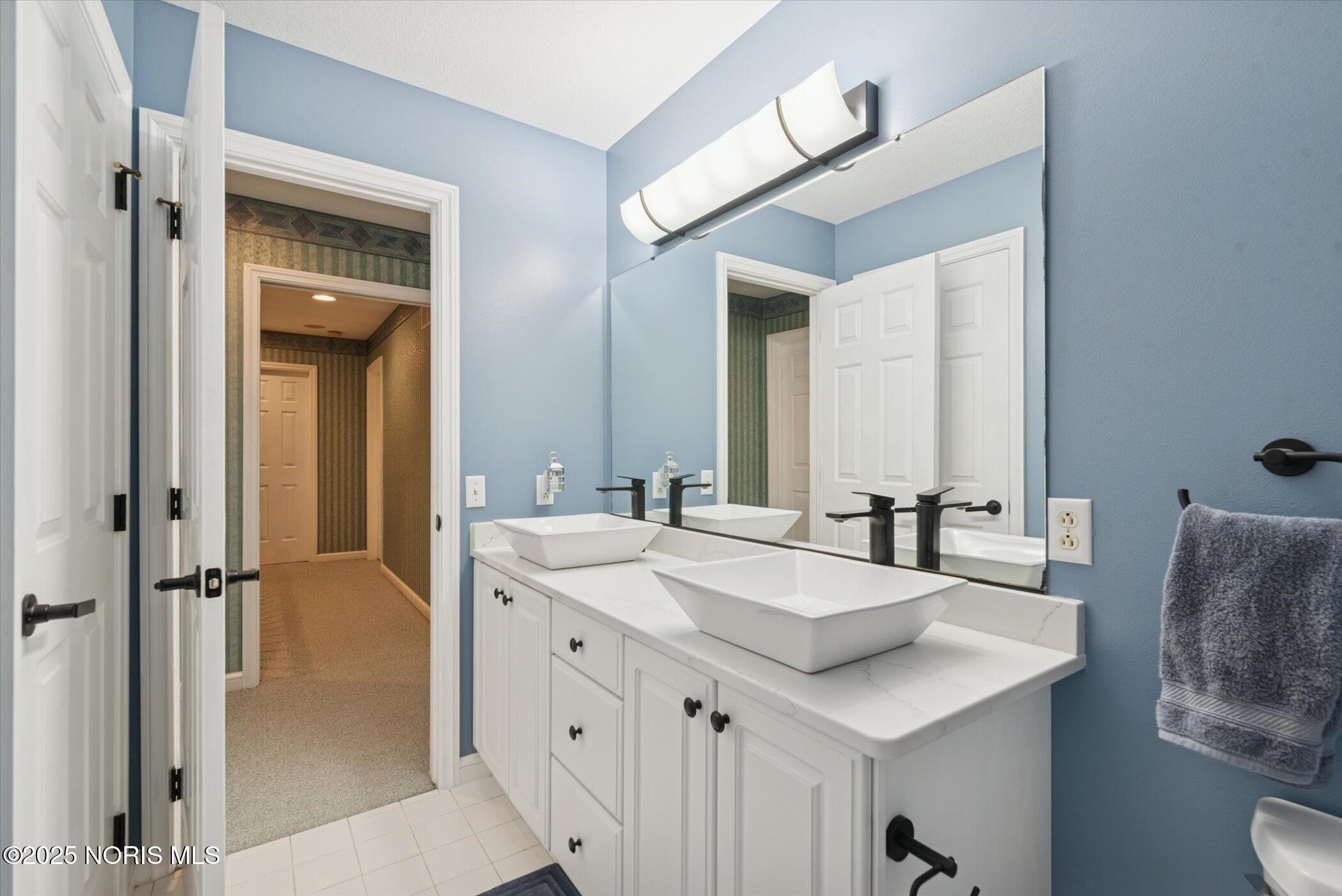 Monclova, Ohio, 43542, United States, 5 Bedrooms Bedrooms, ,4 BathroomsBathrooms,Residential,Active,1799406