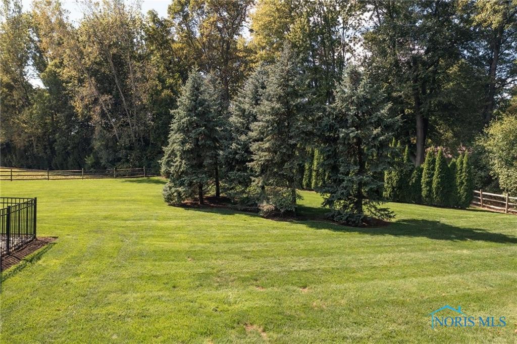 Maumee, Ohio, 43537, United States, 5 Bedrooms Bedrooms, ,8 BathroomsBathrooms,Residential,Active,1954319