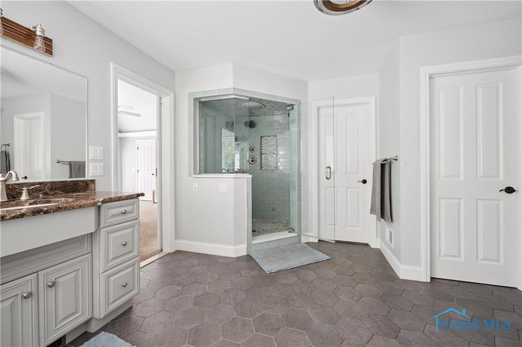 Toledo, Ohio, 43623, United States, 4 Bedrooms Bedrooms, ,8 BathroomsBathrooms,Residential,Active,1933872