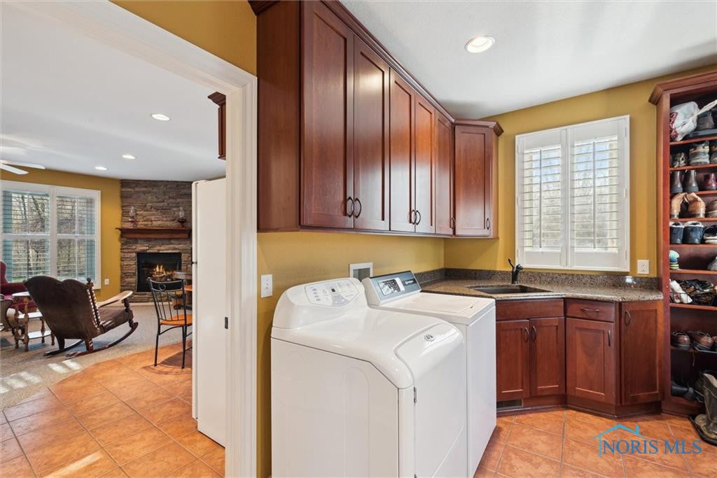 Monclova, Ohio, 43542, United States, 5 Bedrooms Bedrooms, ,4 BathroomsBathrooms,Residential,Active,1799406