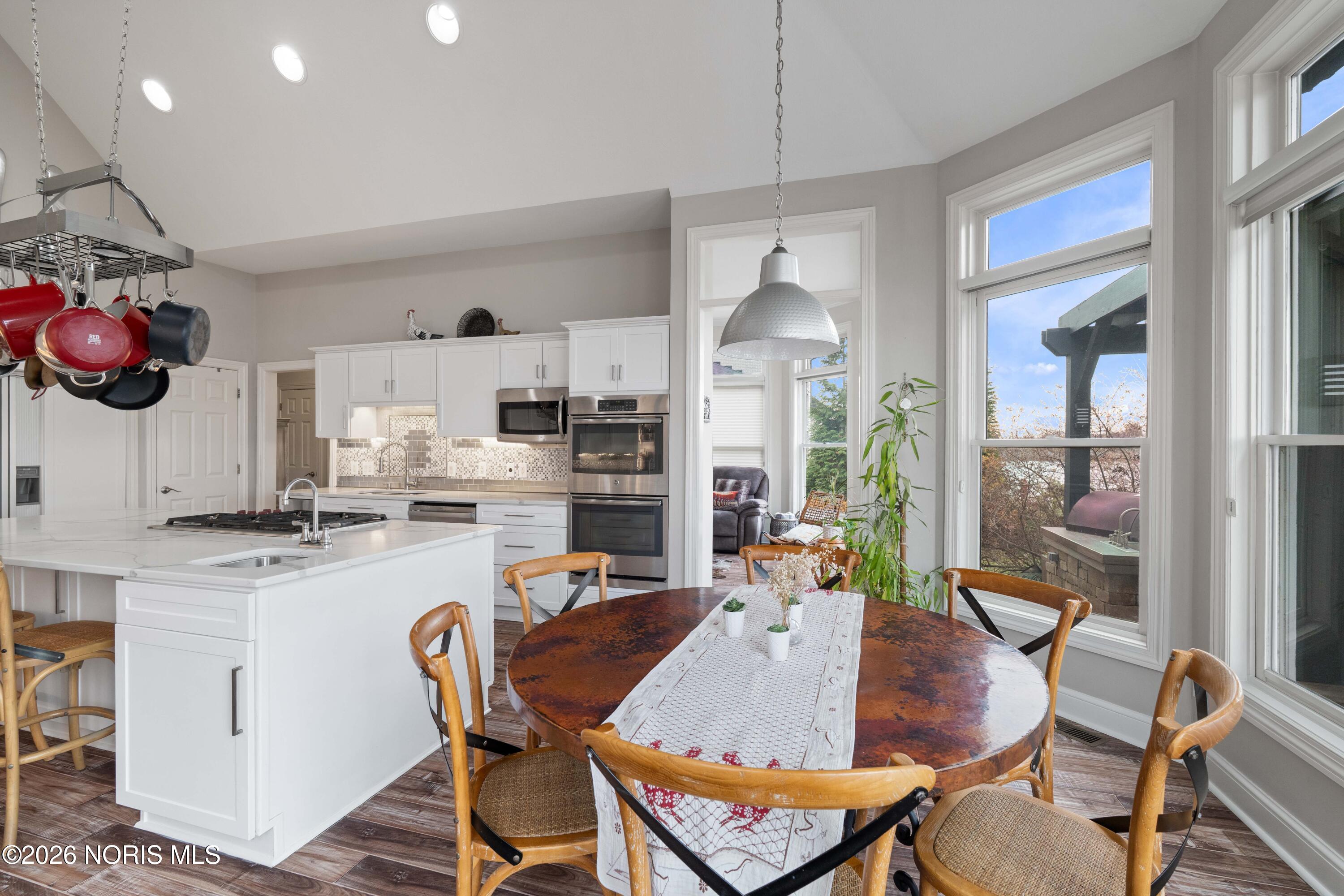 Maumee, Ohio, 43537, United States, 4 Bedrooms Bedrooms, ,11 BathroomsBathrooms,Residential,Active,2011860