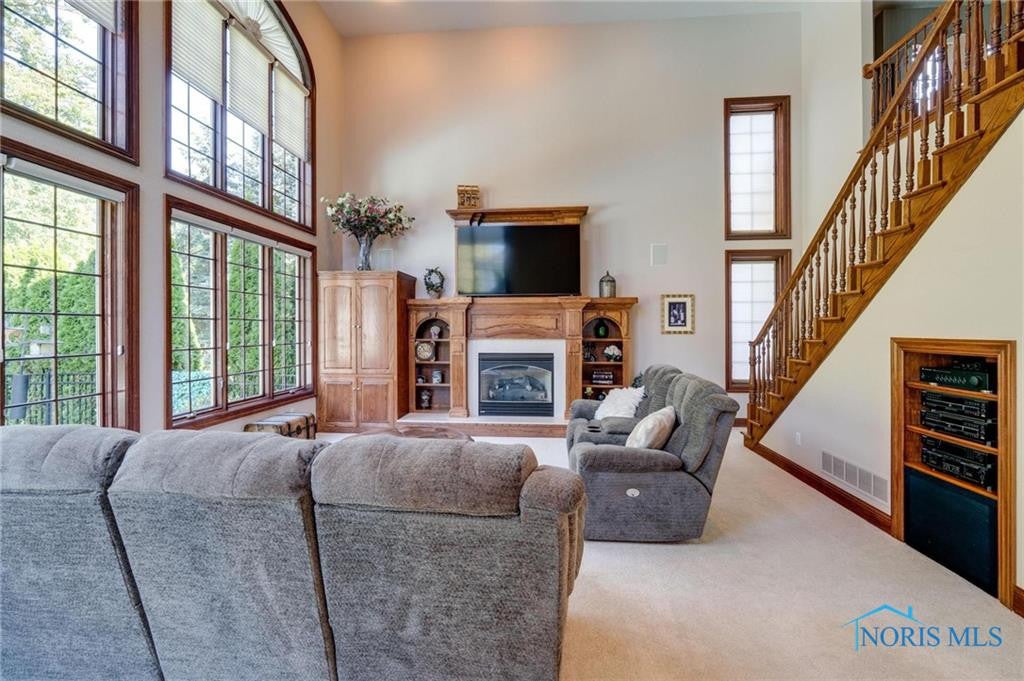 Maumee, Ohio, 43537, United States, 5 Bedrooms Bedrooms, ,8 BathroomsBathrooms,Residential,Active,1954319