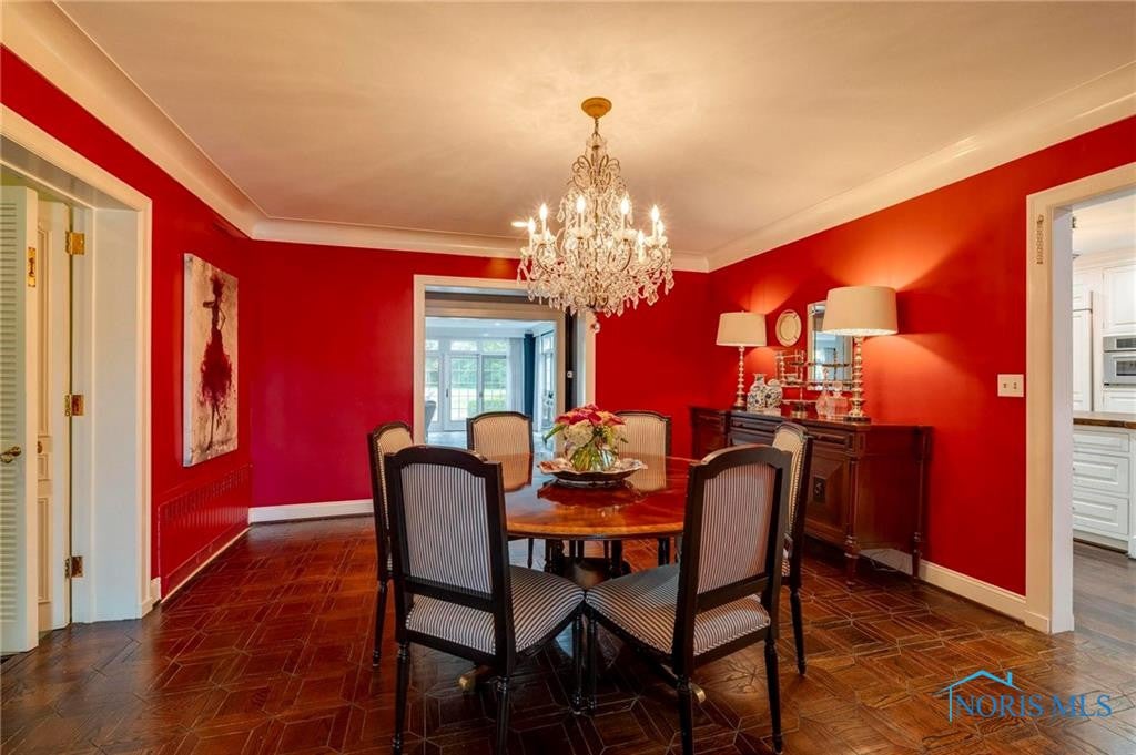 Ottawa Hills, Ohio, 43615, United States, 5 Bedrooms Bedrooms, ,6 BathroomsBathrooms,Residential,Active,1871820