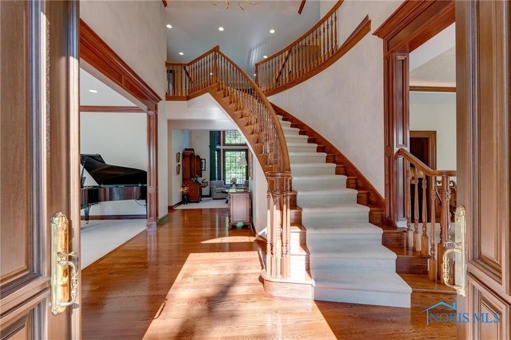 Maumee, Ohio, 43537, United States, 5 Bedrooms Bedrooms, ,8 BathroomsBathrooms,Residential,Active,1954319