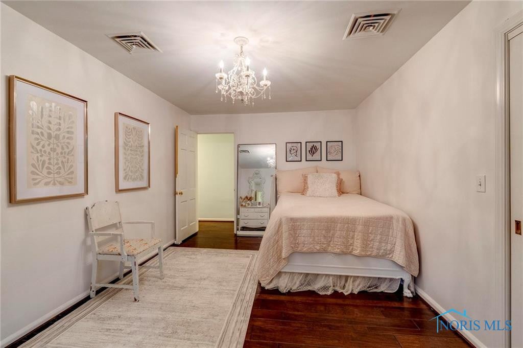 Ottawa Hills, Ohio, 43615, United States, 5 Bedrooms Bedrooms, ,6 BathroomsBathrooms,Residential,Active,1871820