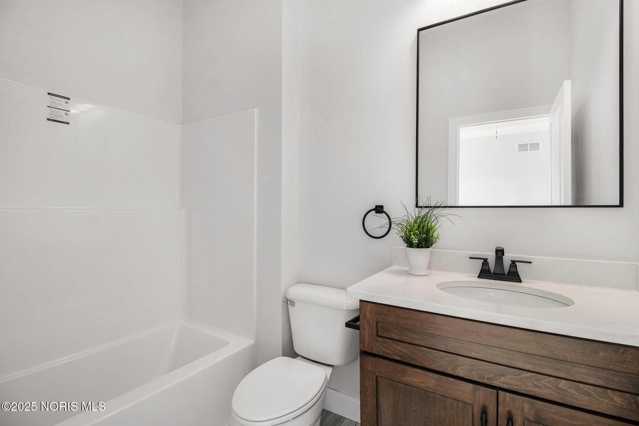 Perrysburg, Ohio, 43551, United States, 6 Bedrooms Bedrooms, ,6 BathroomsBathrooms,Residential,Active,1992267