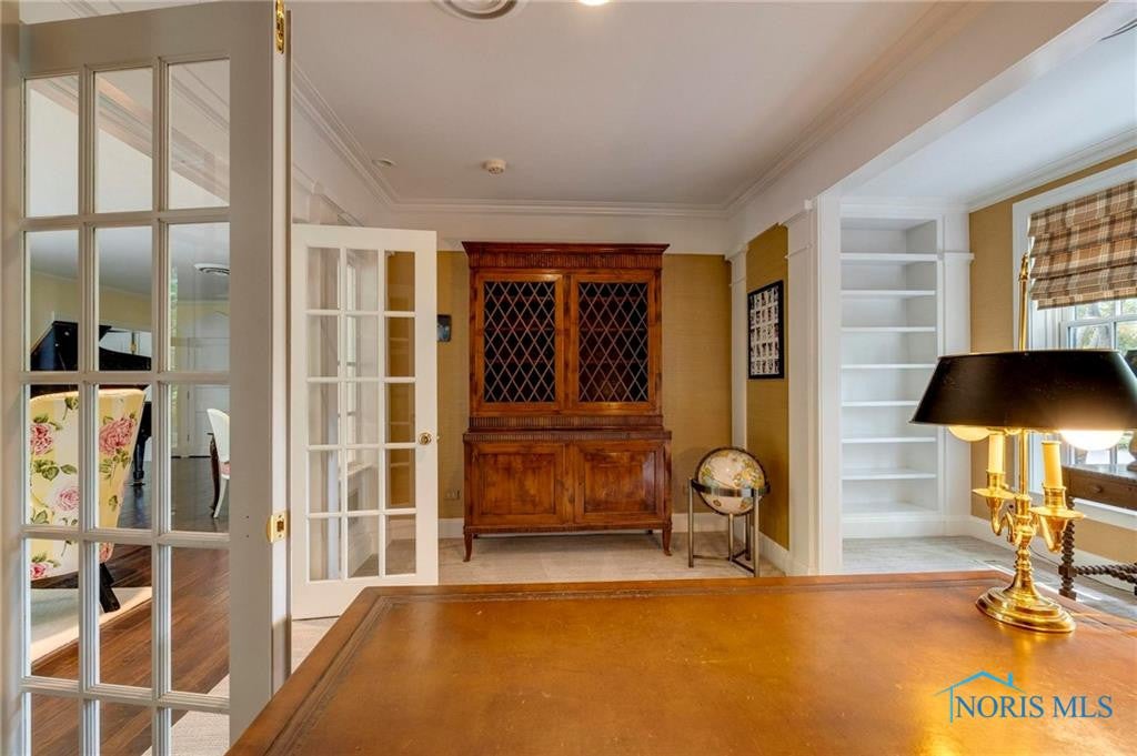 Ottawa Hills, Ohio, 43615, United States, 5 Bedrooms Bedrooms, ,6 BathroomsBathrooms,Residential,Active,1871820