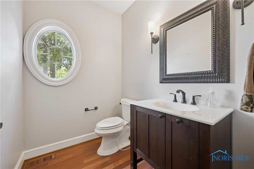 Toledo, Ohio, 43623, United States, 4 Bedrooms Bedrooms, ,8 BathroomsBathrooms,Residential,Active,1933872