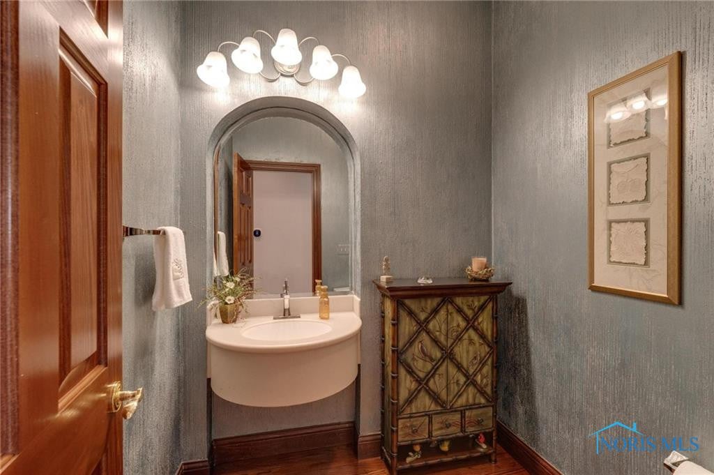 Maumee, Ohio, 43537, United States, 5 Bedrooms Bedrooms, ,8 BathroomsBathrooms,Residential,Active,1954319