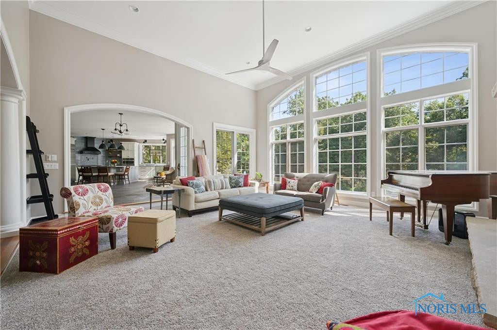 Toledo, Ohio, 43623, United States, 4 Bedrooms Bedrooms, ,8 BathroomsBathrooms,Residential,Active,1933872