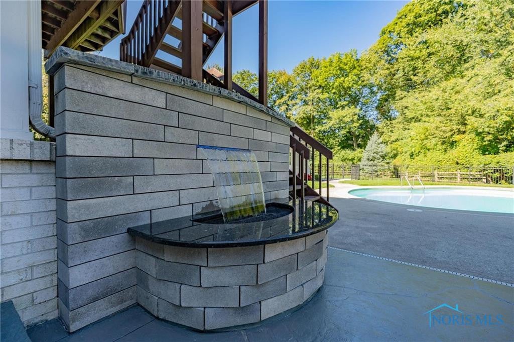 Maumee, Ohio, 43537, United States, 5 Bedrooms Bedrooms, ,8 BathroomsBathrooms,Residential,Active,1954319