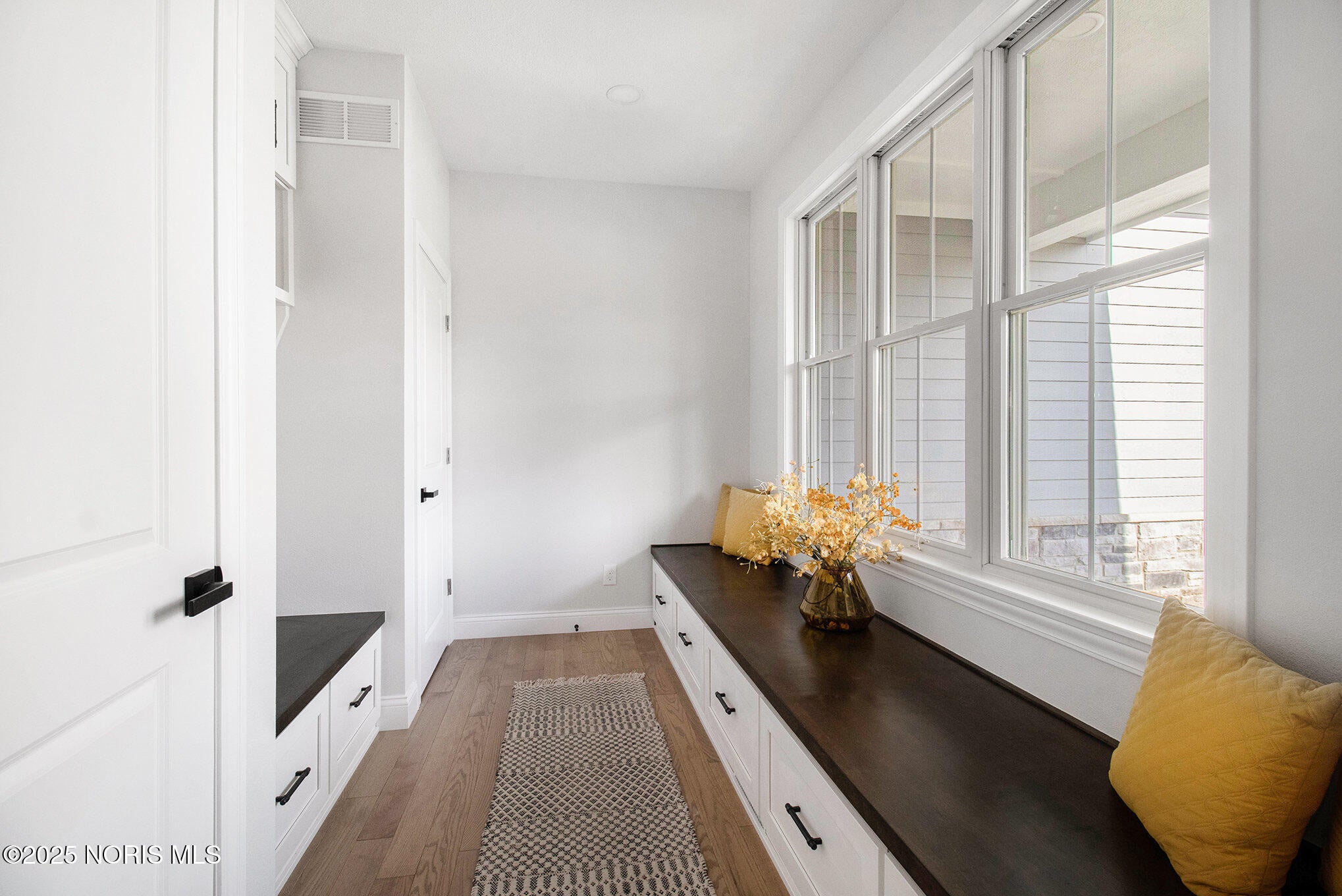 Perrysburg, Ohio, 43551, United States, 6 Bedrooms Bedrooms, ,6 BathroomsBathrooms,Residential,Active,1992267