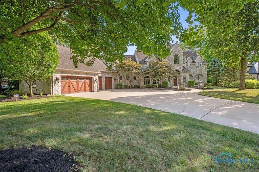 Toledo, Ohio, 43623, United States, 4 Bedrooms Bedrooms, ,8 BathroomsBathrooms,Residential,Active,1933872