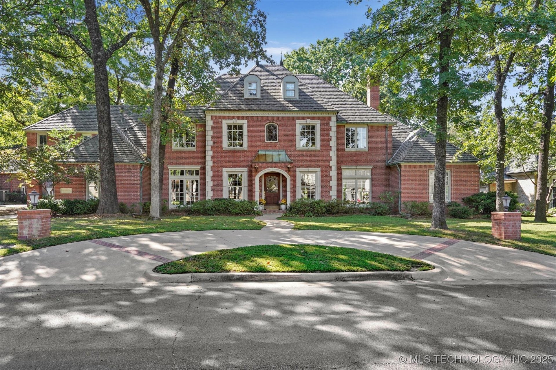 Tulsa, Oklahoma, 74137, United States, 5 Bedrooms Bedrooms, ,7 BathroomsBathrooms,Residential,Active,1954031