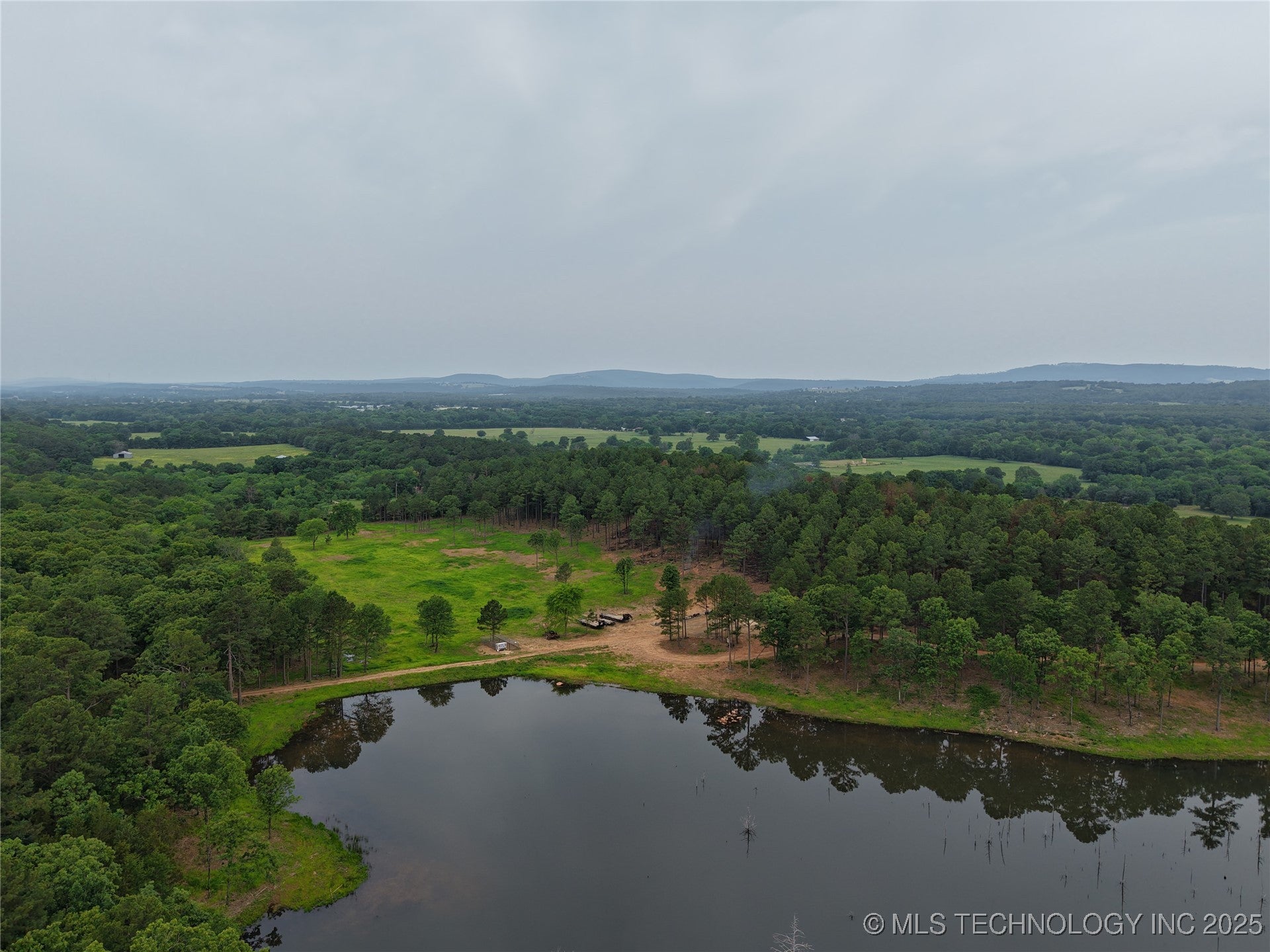Wister, Oklahoma, 74966, United States, ,3 BathroomsBathrooms,Residential,Active,1843831