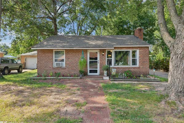 318 PARK ST, PRYOR, OK 74361 - Image 1