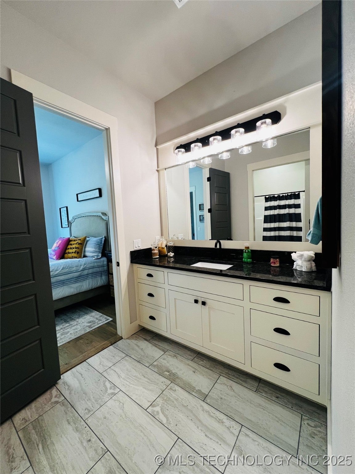 Muskogee, Oklahoma, 74403, United States, 4 Bedrooms Bedrooms, ,6 BathroomsBathrooms,Residential,Active,1945479