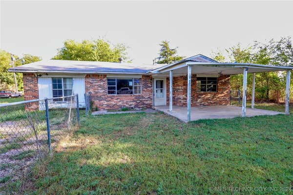 1918 W WYANDOTTE AVE, SULPHUR, OK 73086 - Image 1