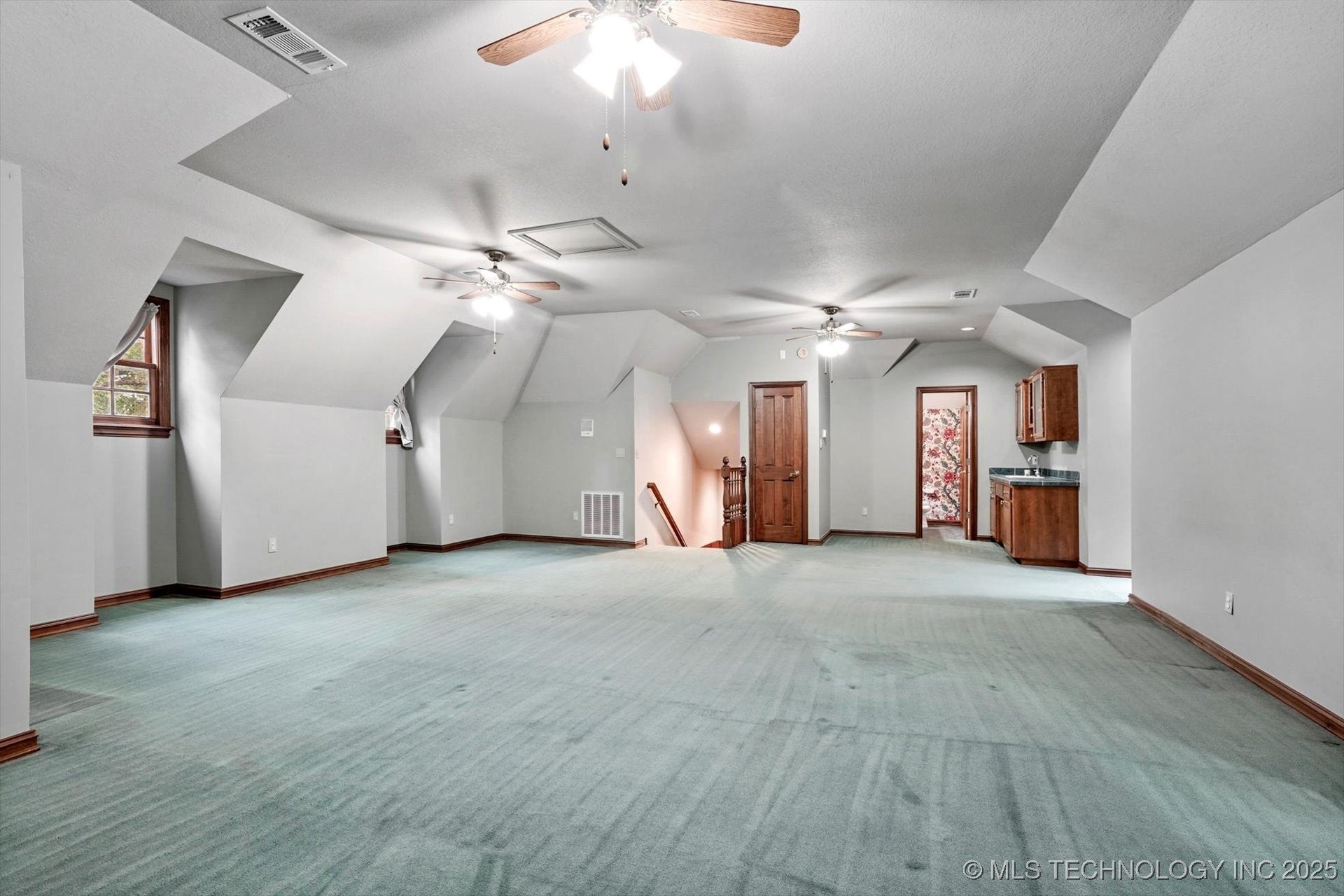 Tulsa, Oklahoma, 74137, United States, 5 Bedrooms Bedrooms, ,7 BathroomsBathrooms,Residential,Active,1954031