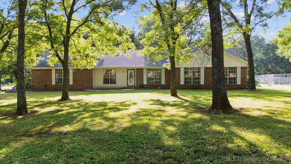 801 N KIOWA ST, CHOUTEAU, OK 74337 - Image 1