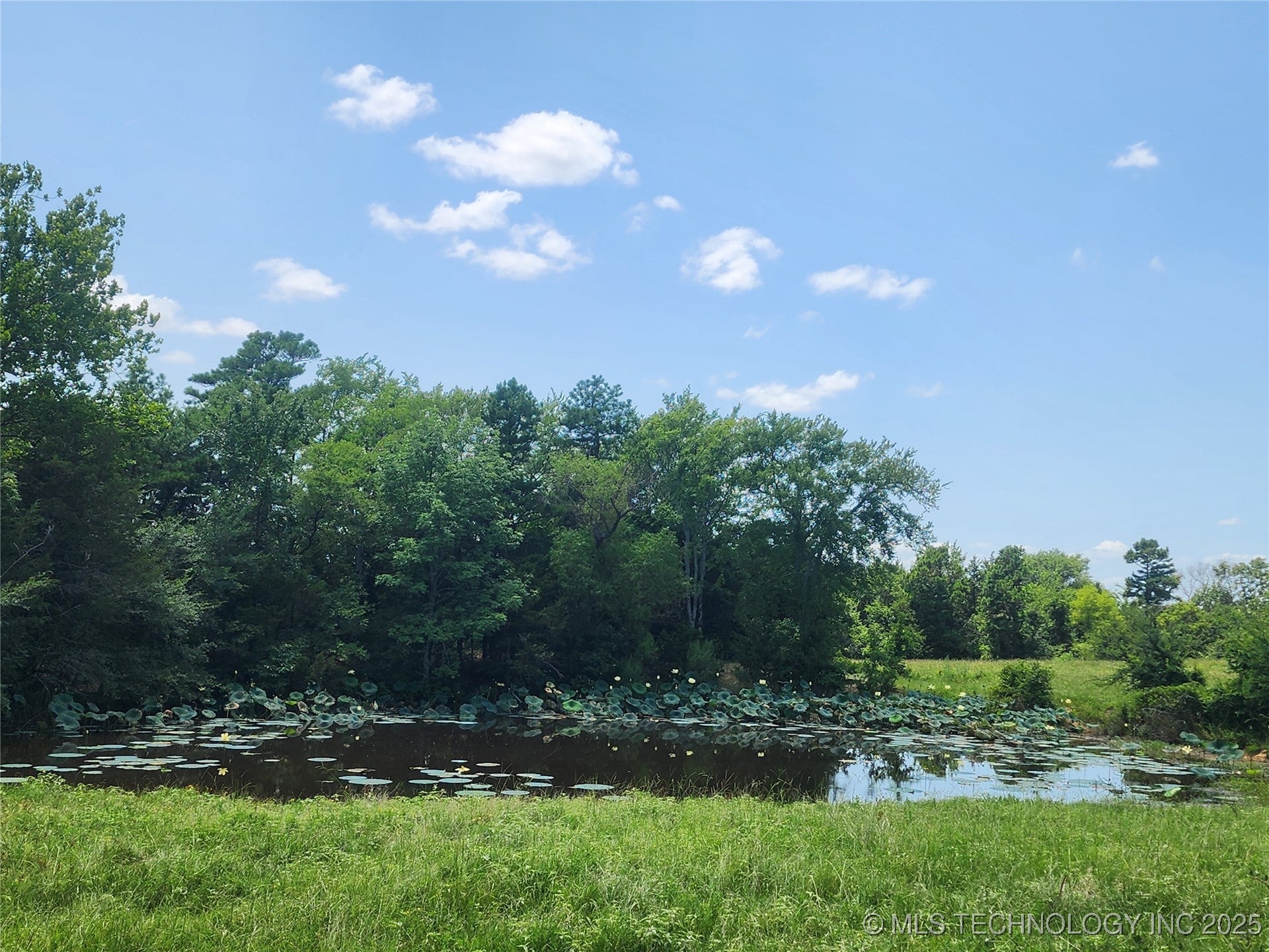 Talihina, Oklahoma, 74571, United States, ,2 BathroomsBathrooms,Residential,Active,1820338