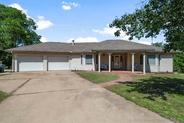 10705 E CANYON OAKS RD, CLAREMORE, OK 74017, photo 4 of 50